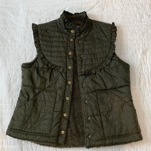 Free People, luxury, army green vest with fluffy lining in excellent condition.
